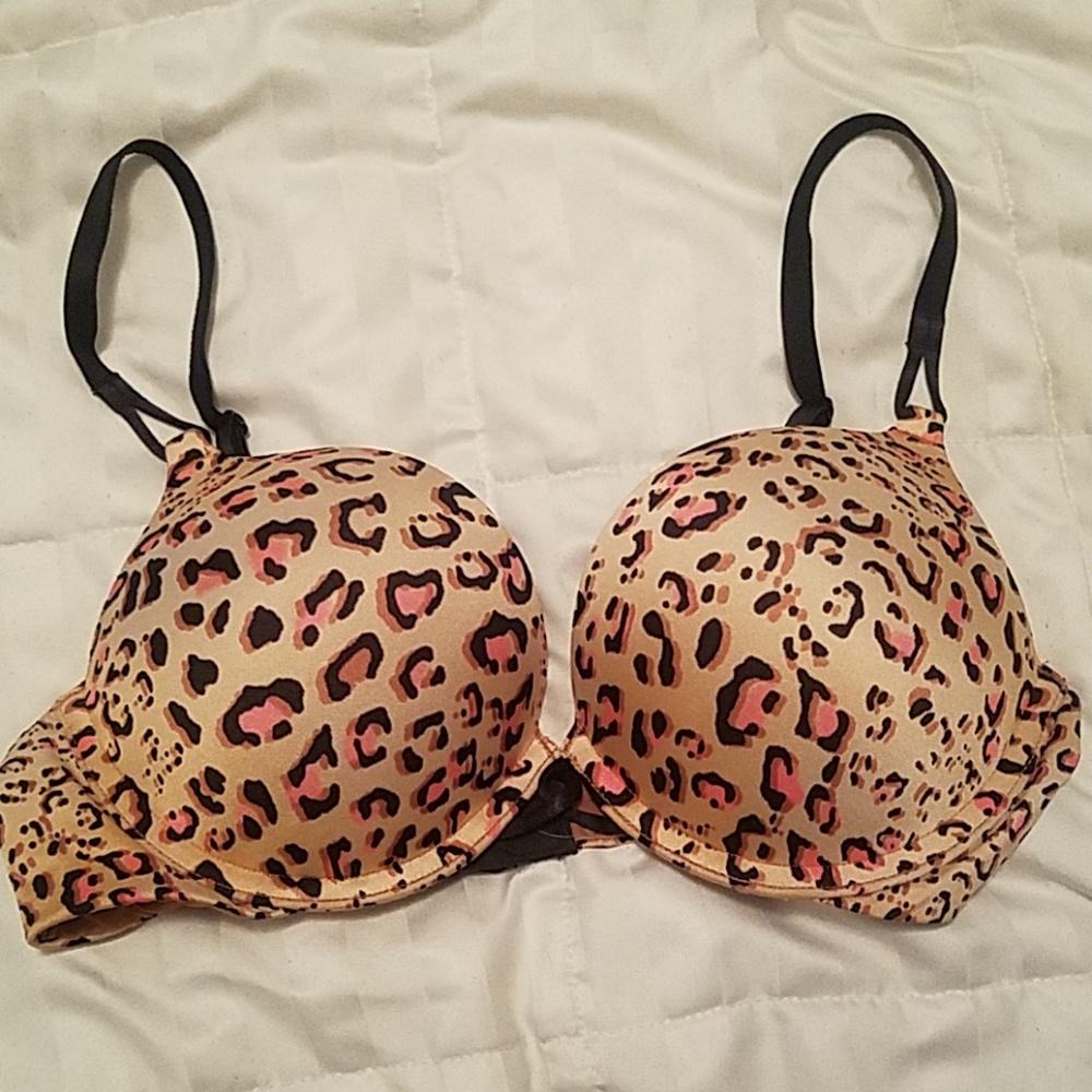 Victoria's Secret Bombshell Plunge Bra